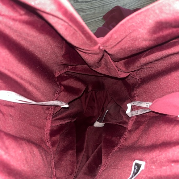 DAVIDS BRIDAL FLUTTER SLEEVE BRIDESMAID DRESS WINE SIZE 10 - Picture 7 of 10